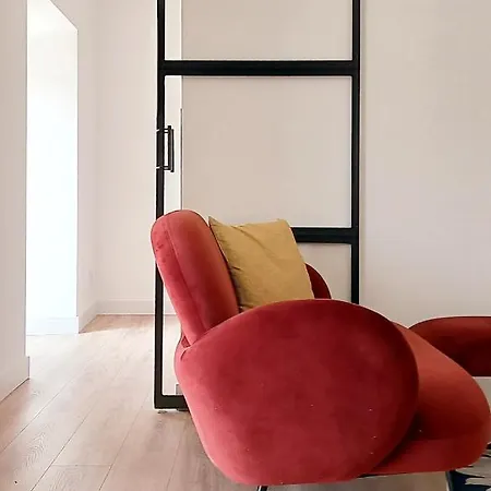 Luisa's Loft 세투발